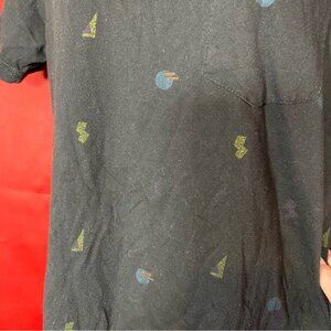 Super Massive Black 80s Shapes Graphic Pocket Tee